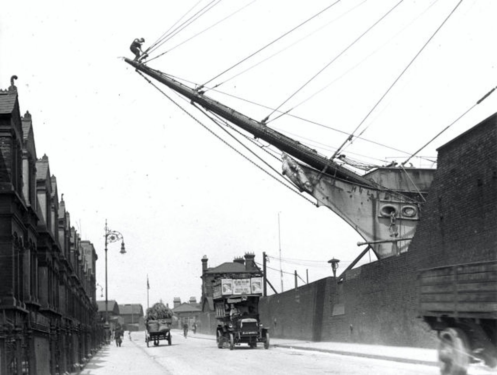Canal Dockyard Graving Dock early 20th century. .
