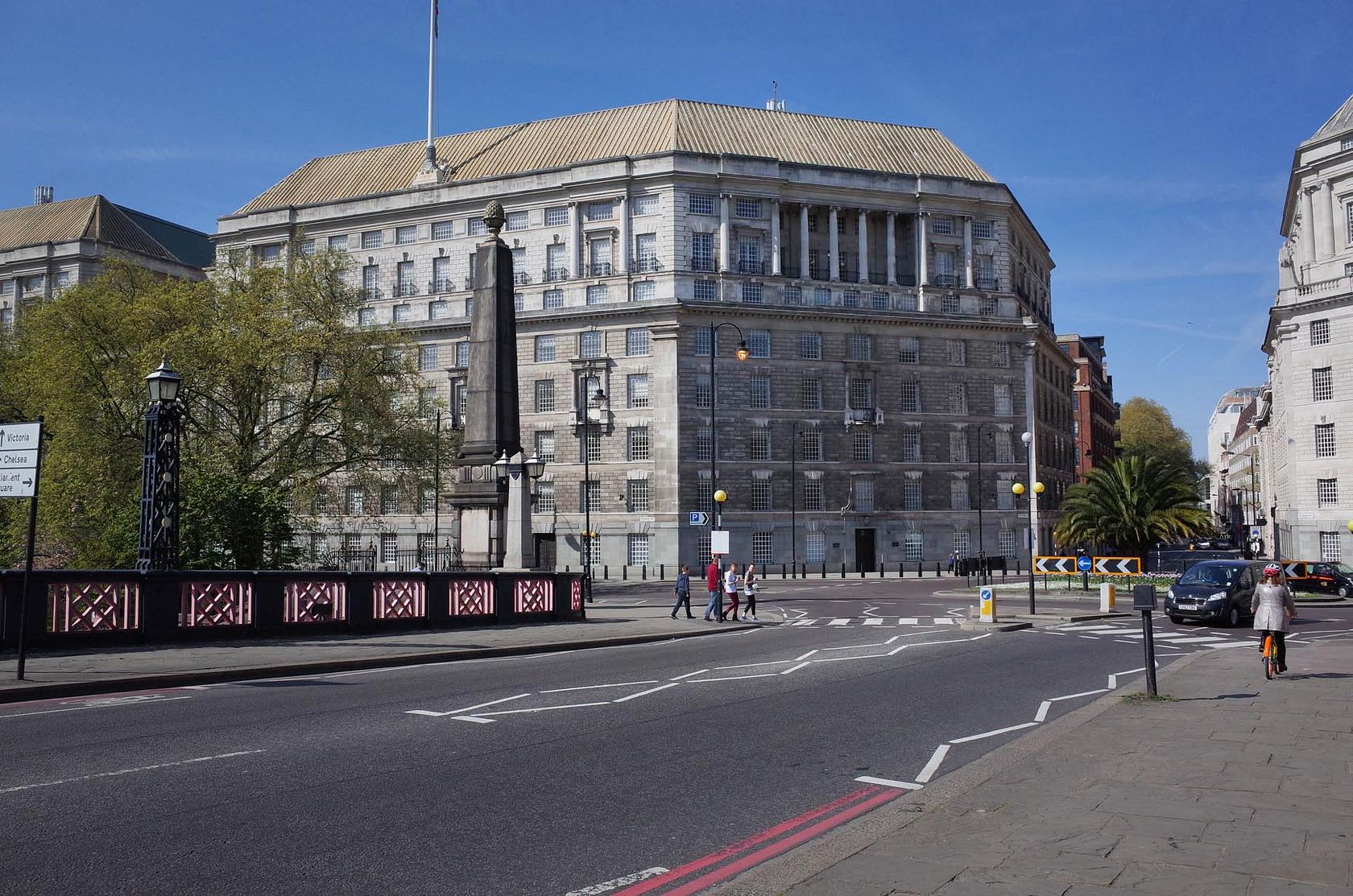 MI5 Sounds Alarm: Chinese Intelligence Is Funding UK University Research