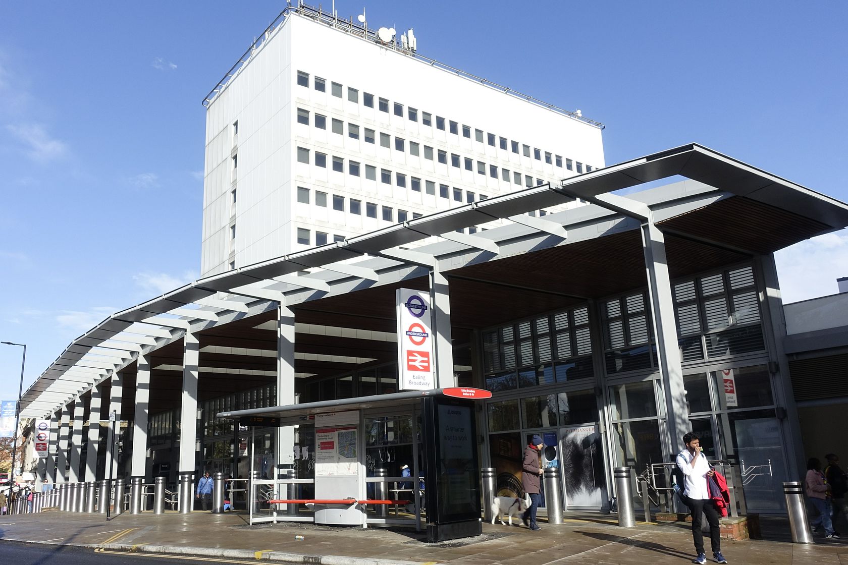 Ealing Broadway Terminus of the London Underground District and 
