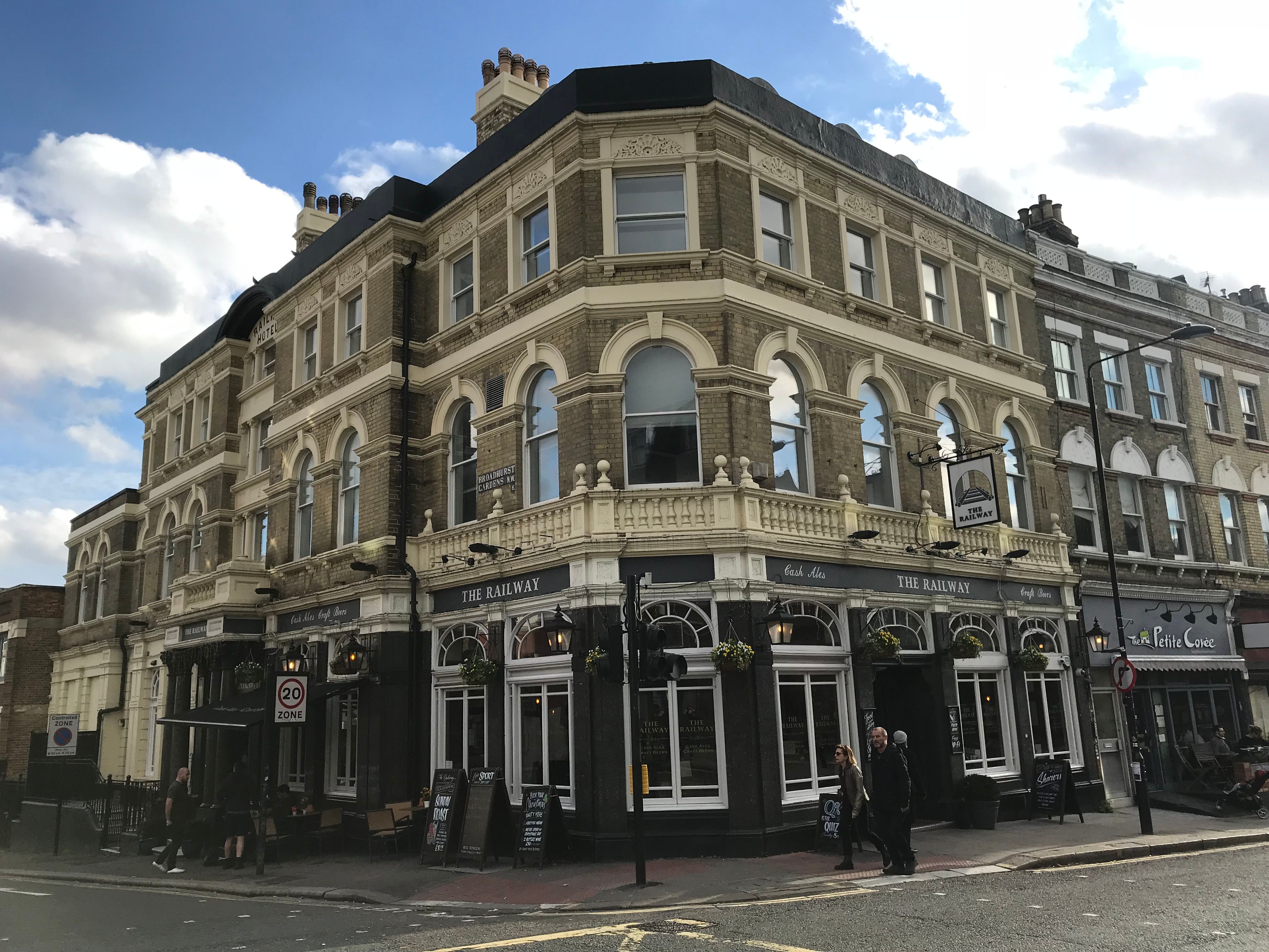 The Railway Rat Parrot West Hampstead