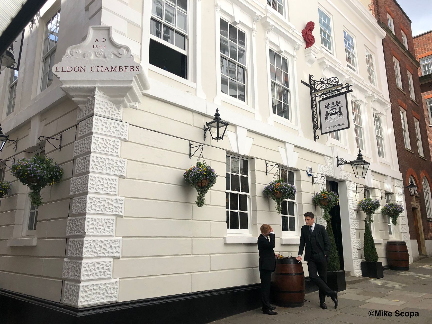 Лондон Кейс деректері